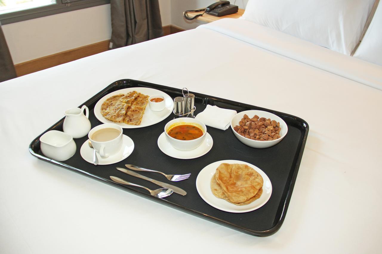 Oyo 5401 Hotel Mid Town 뉴델리 외부 사진