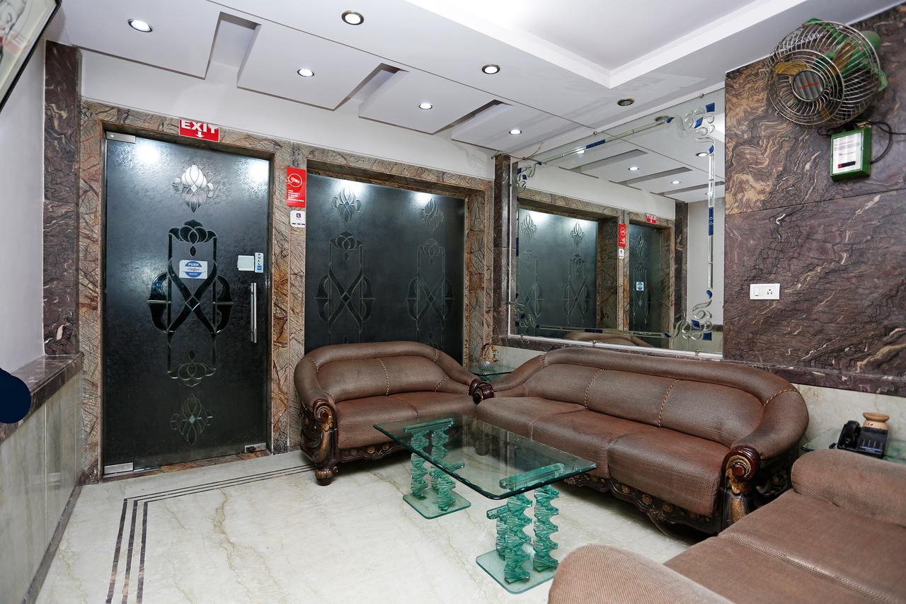 Oyo 5401 Hotel Mid Town 뉴델리 외부 사진