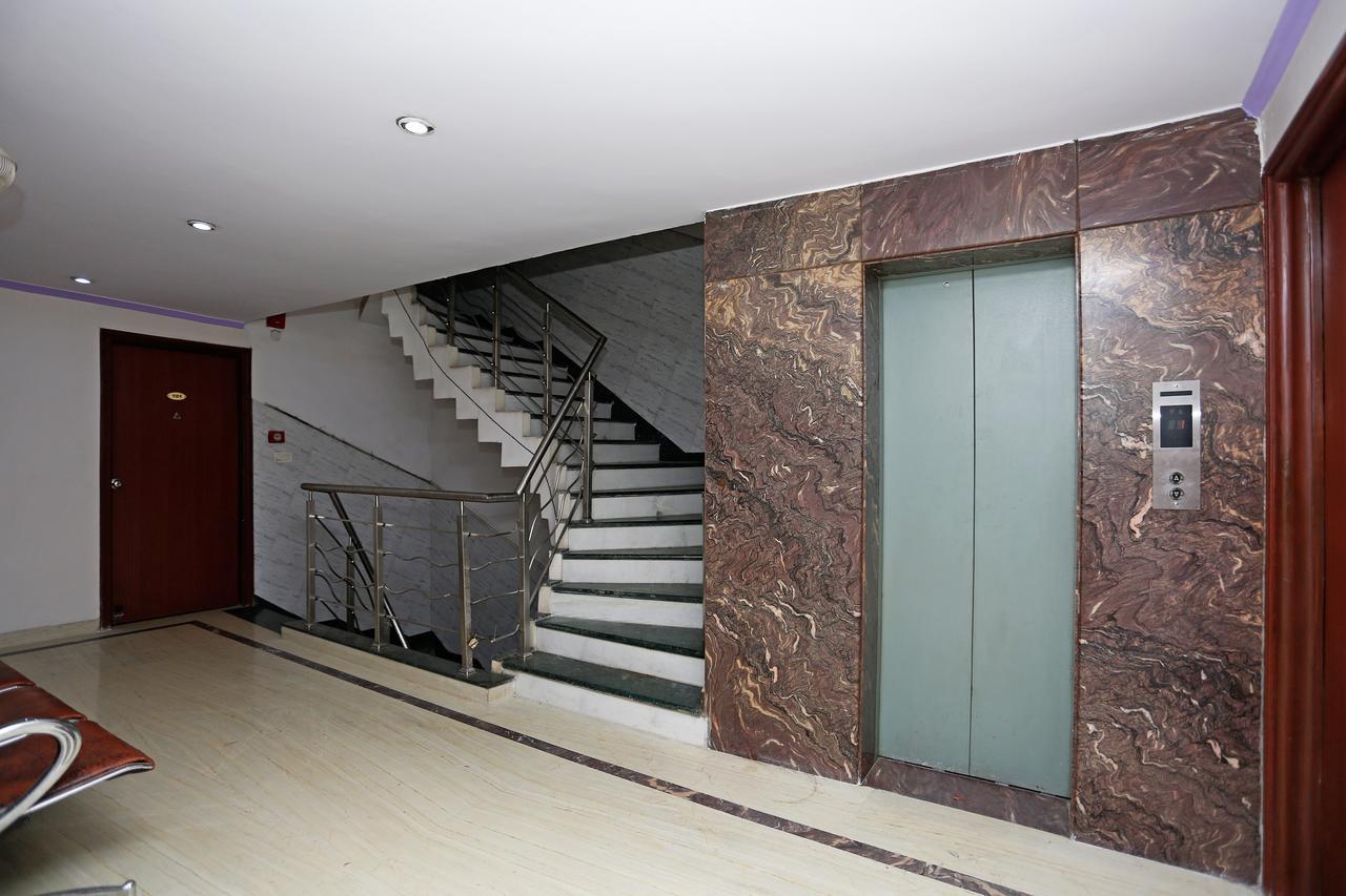 Oyo 5401 Hotel Mid Town 뉴델리 외부 사진