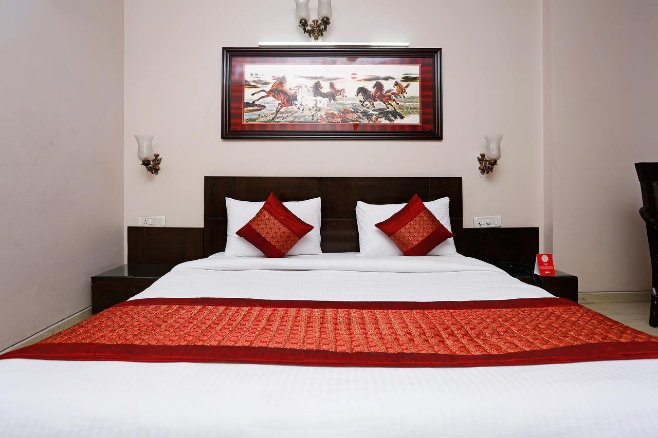 Oyo 5401 Hotel Mid Town 뉴델리 외부 사진