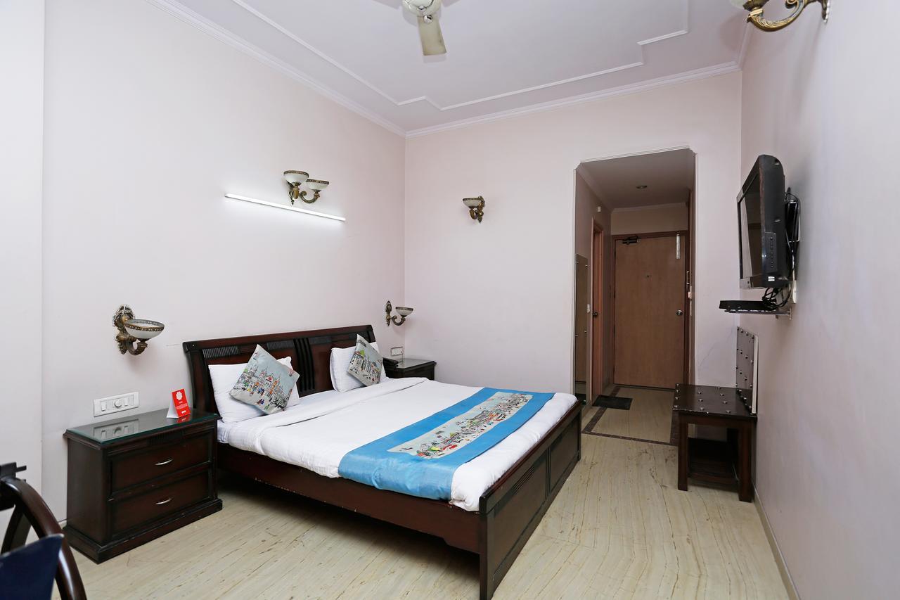 Oyo 5401 Hotel Mid Town 뉴델리 외부 사진